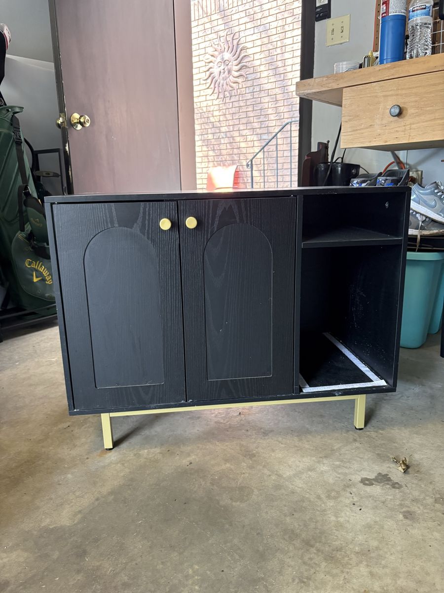 Cat litter box 