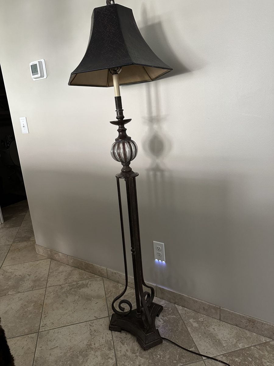 Ornate Bronze Finish Floor Lamp with Black Bell Shade - Elegant Home Lighting