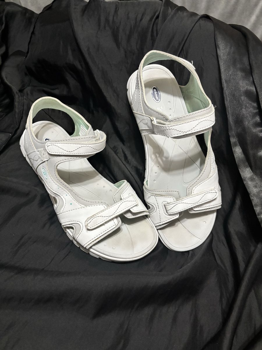 Dr. Scholl's White Comfort Walking Sandals Velcro Straps women’s size 9/10