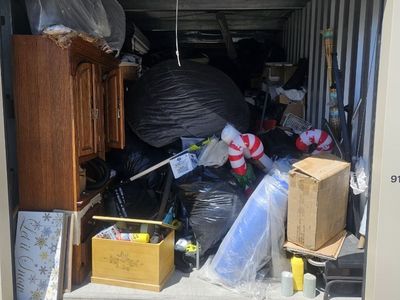Whole storage unit!!!!!!!!
