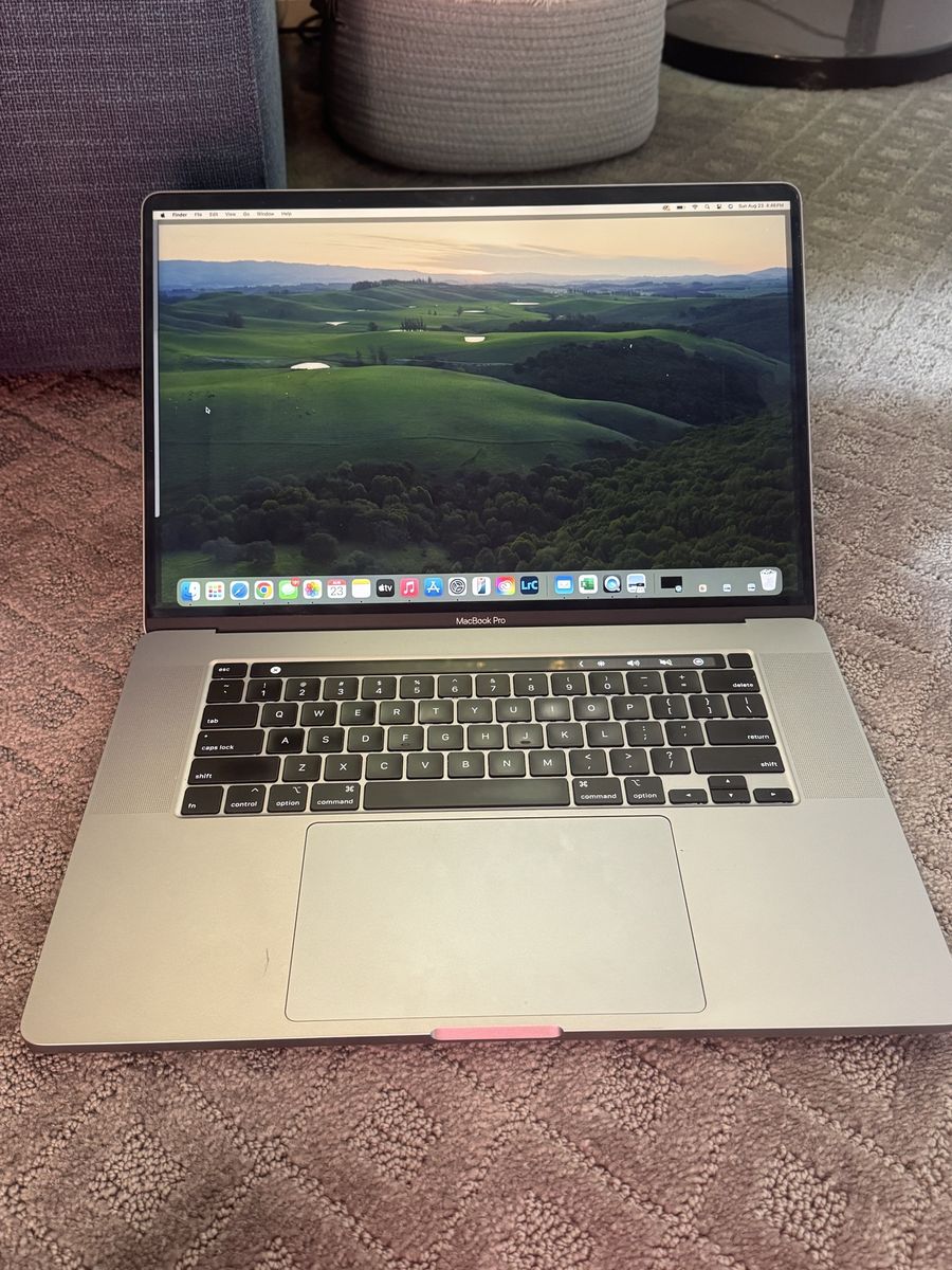 2019 MacBook Pro 16-inch – Intel i7 – 16GB RAM