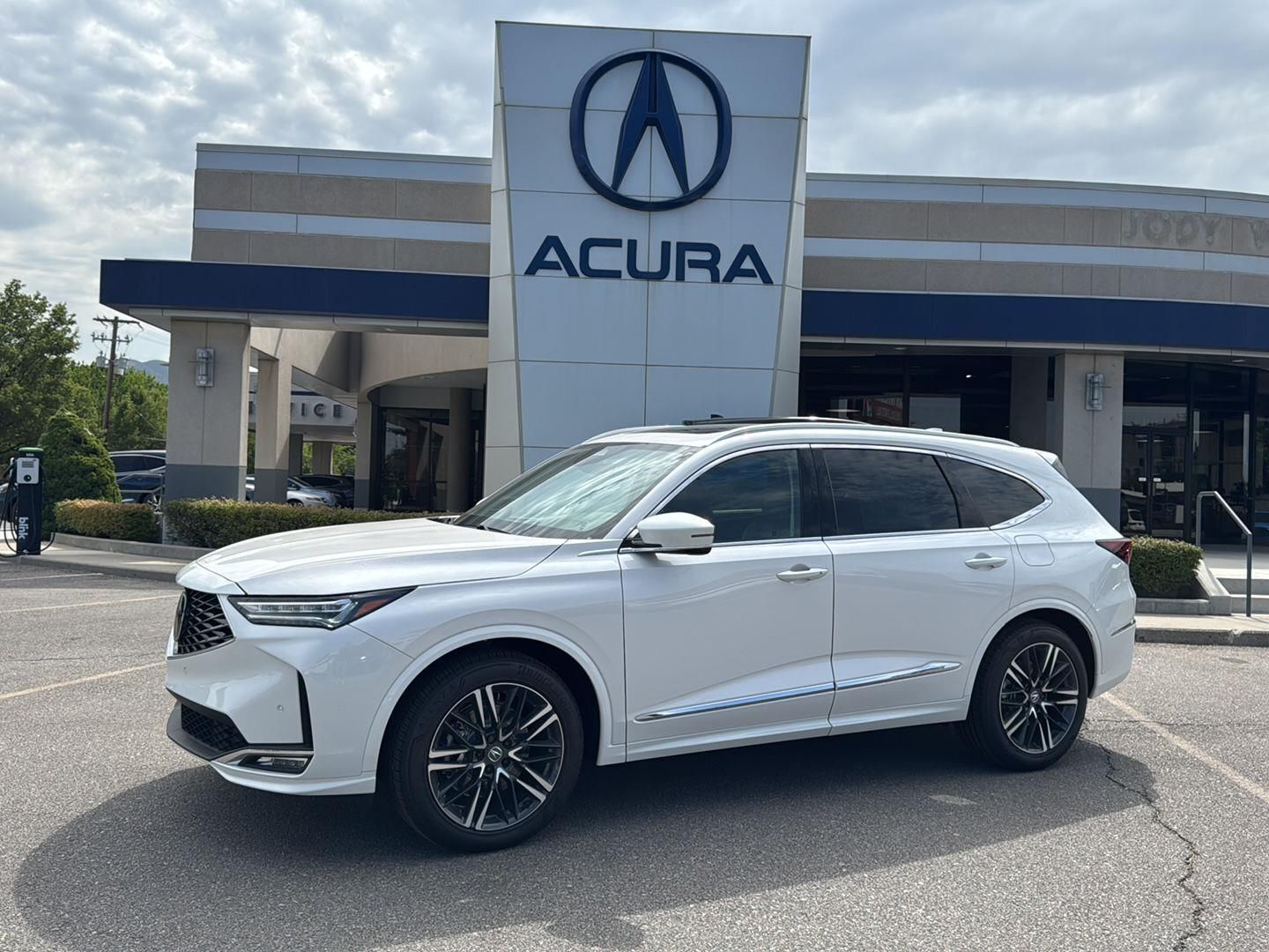 2026 Acura MDX SH-AWD w/Advance