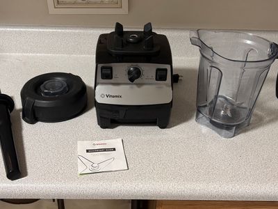 VITAMIX 5300 Legacy Series Blend- Chop- Puree Kitchen Healthy Food Prep Appliance Classic Blender