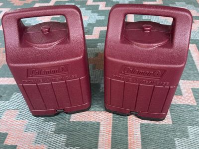 2xVintage Coleman Propane Lanterns with Hard Cases