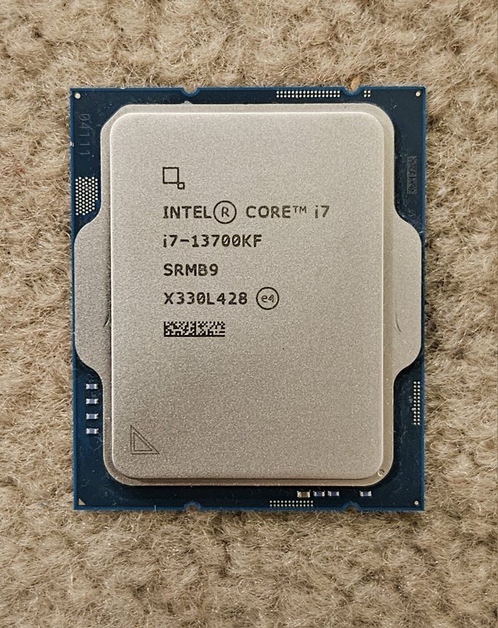 Intel i7-13700KF 16-core/24-thread CPU (LGA 1700)