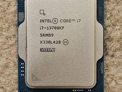 Intel i7-13700KF 16-core/24-thread CPU (LGA 1700)