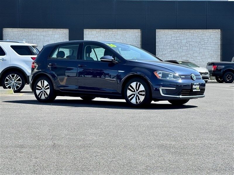 2016 Volkswagen e-Golf SE