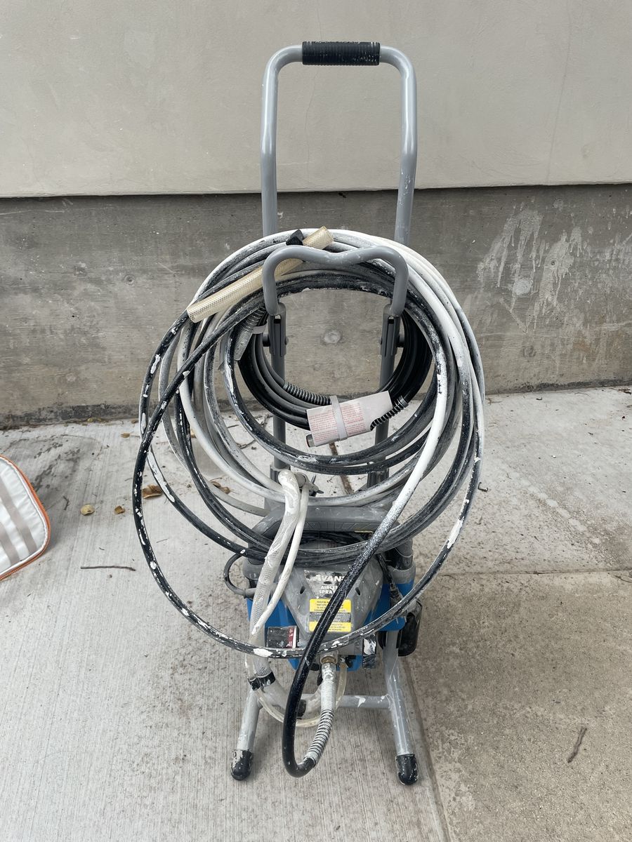 A anti Airless Paint Sprayer, Electric, with Hose, Used