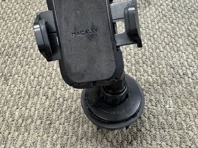 Cell Phone Cup Holder Very good condition