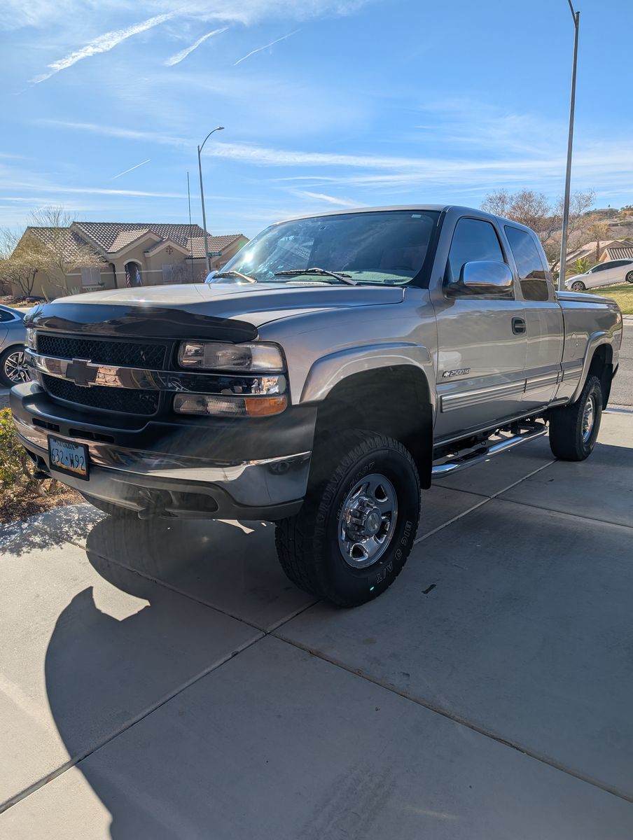 Chevrolet Silverado 2500 HD Extended Cab Pickup Truck - Silver