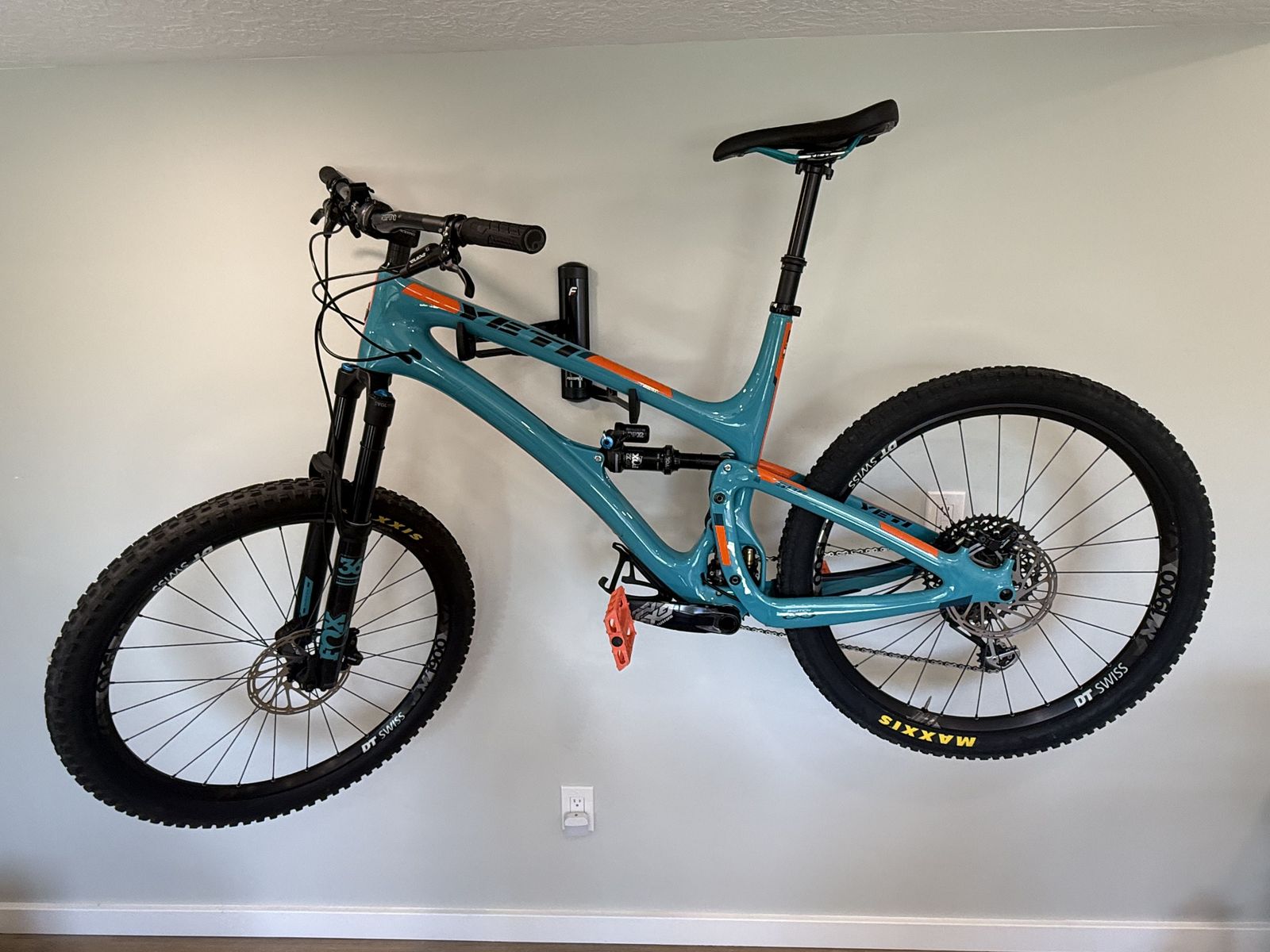 Yeti SB6 Carbon GX Eagle Complete Mountain Bike - 2018 Turquoise, XL