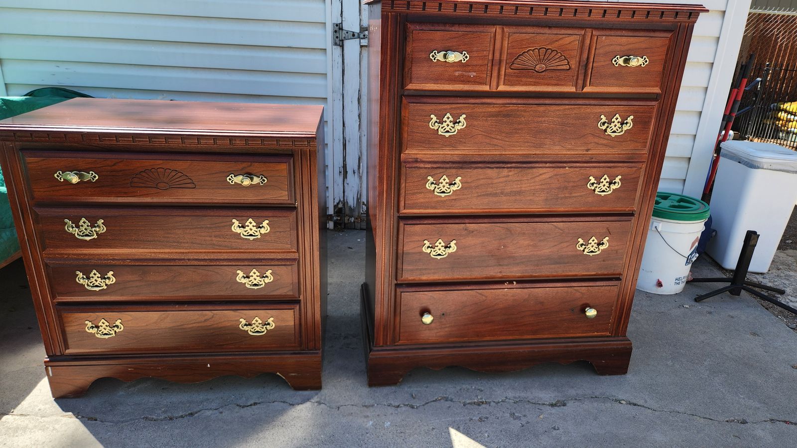 Dresser & Nightstand Set