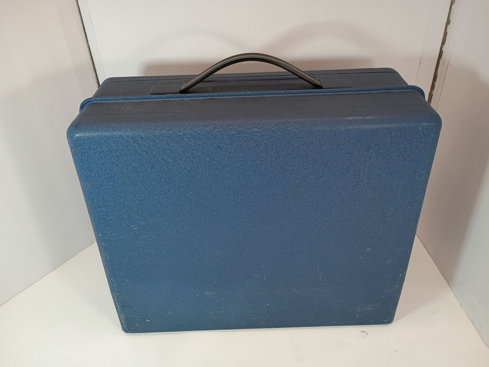 Main image 10