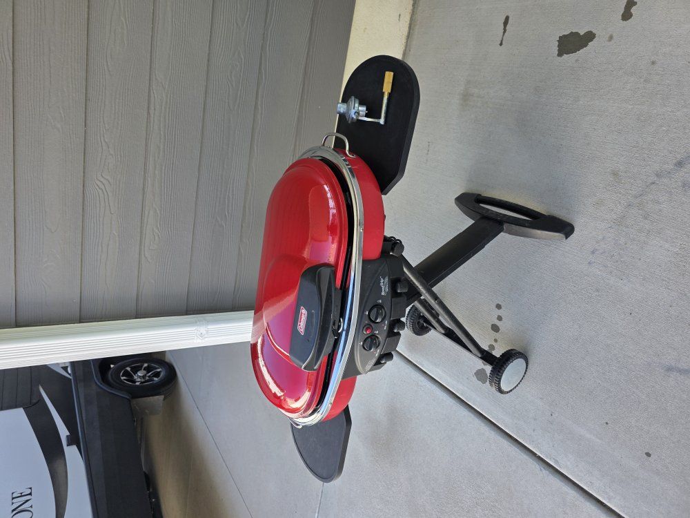 Coleman Roadtrip Grill