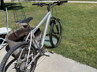 Specialized Rockhopper Comp Mountain Bike