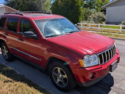 2005 JEEP GRAND CHEROKEE Laredo