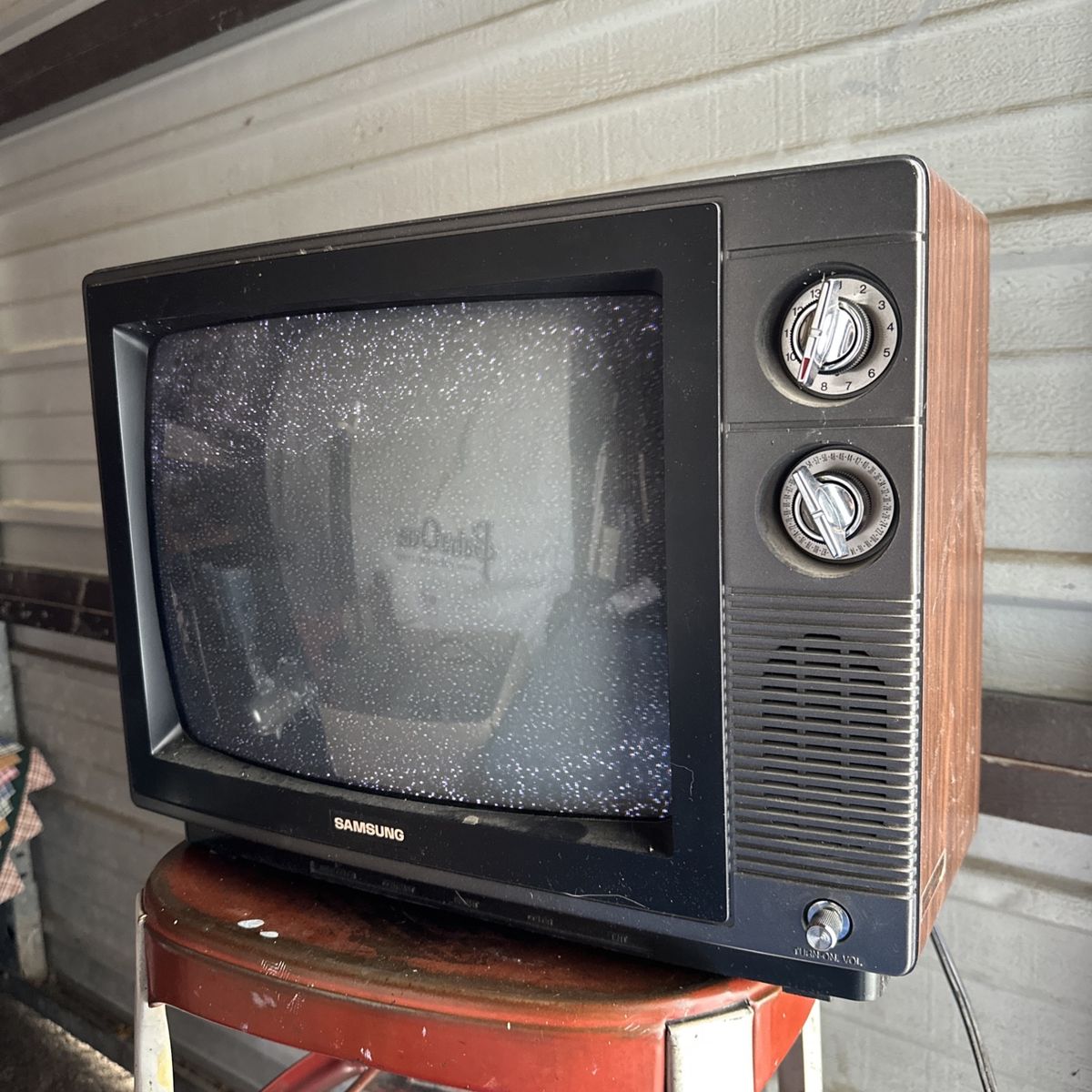 Samsung CRT TV Gaming box TV