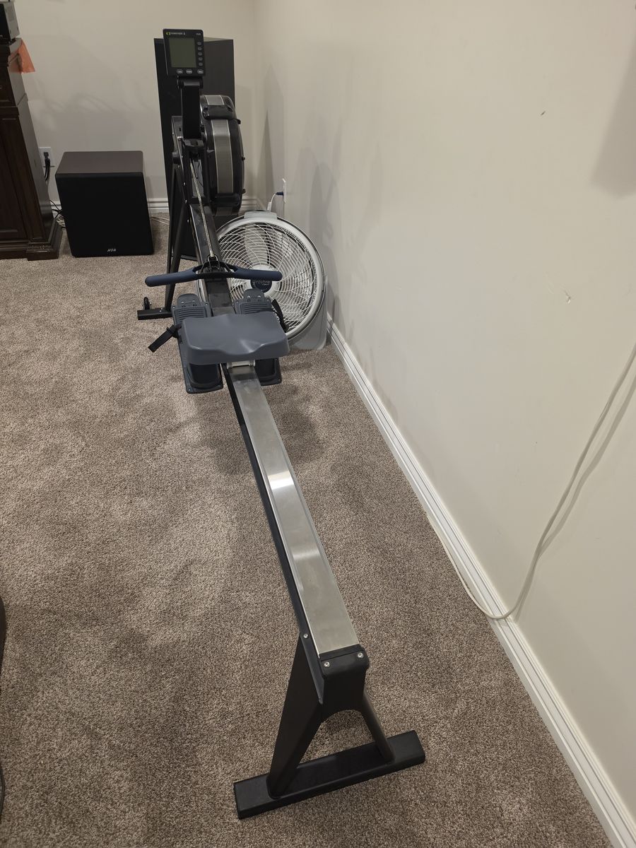 Concept2 RowErg (Tall Legs) - Elevated 20" Seat - ONLY 200k Meters!