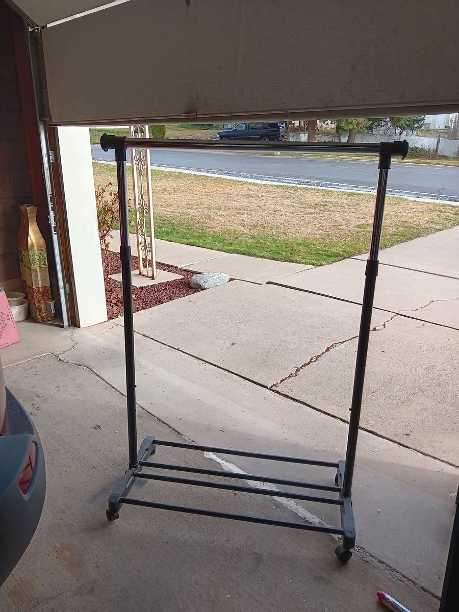 Clothes Rack with wheels