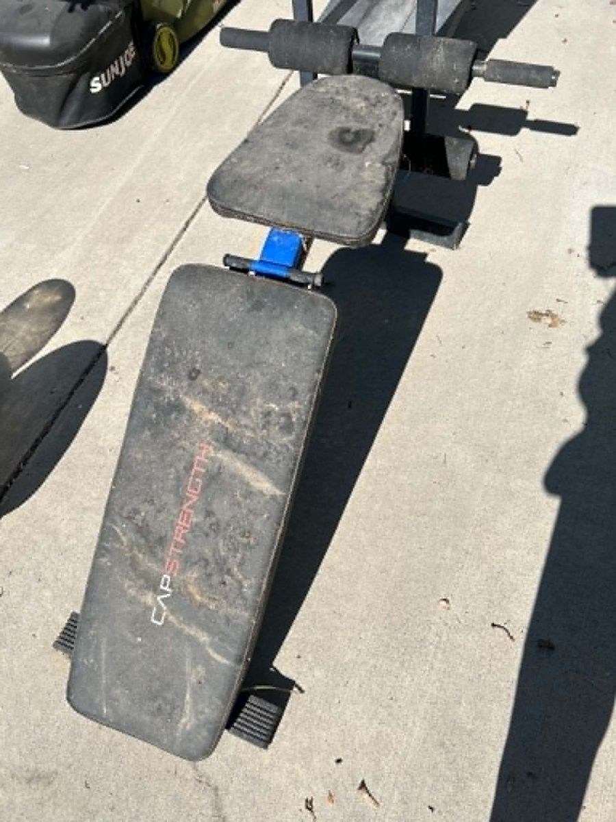 Free Weight Bench no weights