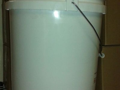 5 gallons buckets for sale