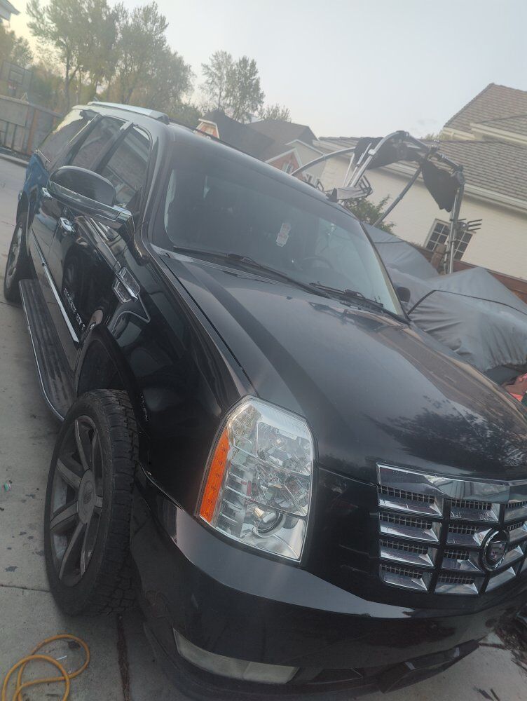 2008 Cadillac Escalade ESV Premium Luxury