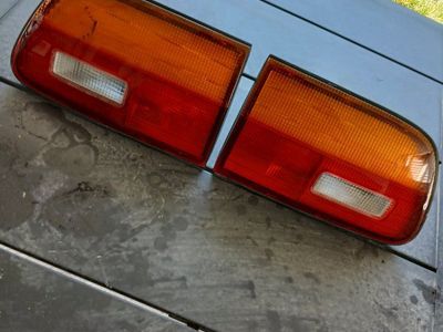 1998-2000 Toyota Sienna taillights