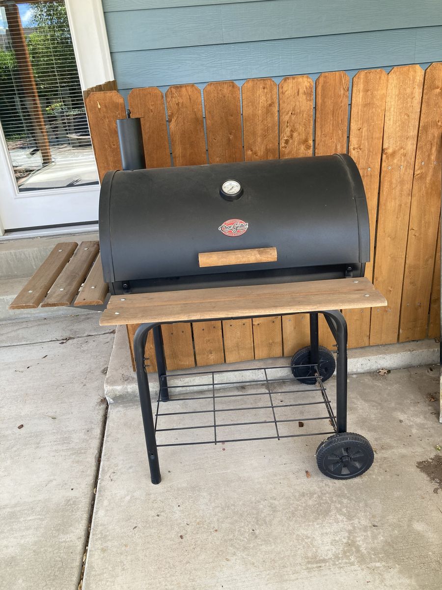 Char-Griller Smoker