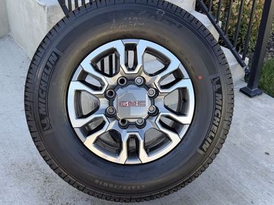 GMC Sierra 3500 Rims and Tires 275/70R18 Michelin Ltx AT2