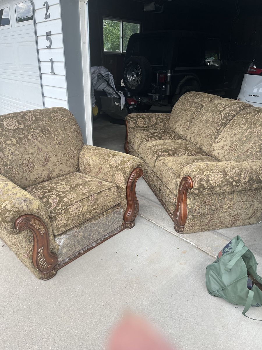 Solid well made chair and matching couch $100 for the set!
