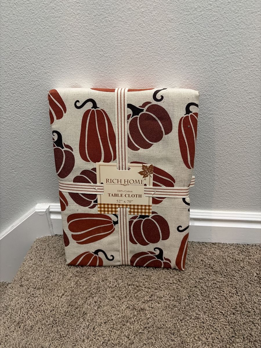 RICH HOME 52" x 70" 100% Cotton Pumpkin Print Tablecloth