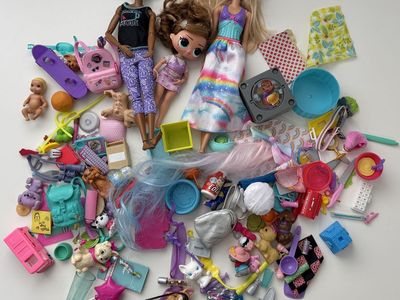 Barbie and accessories toy lot
