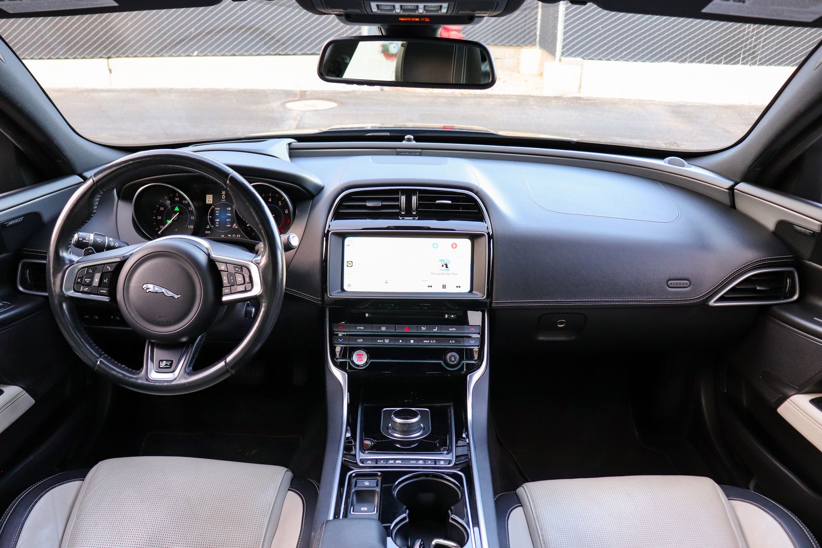 Main image 6