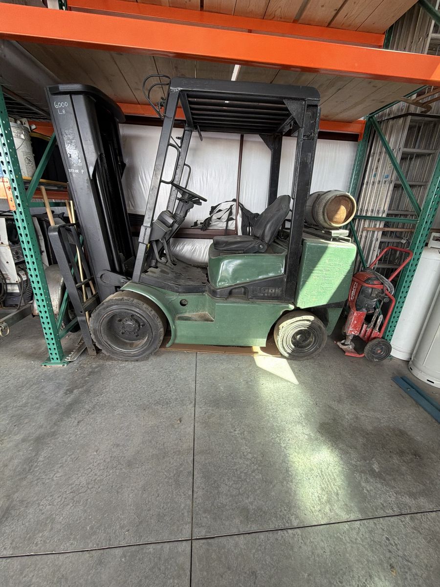 6000 lb Clark forklift