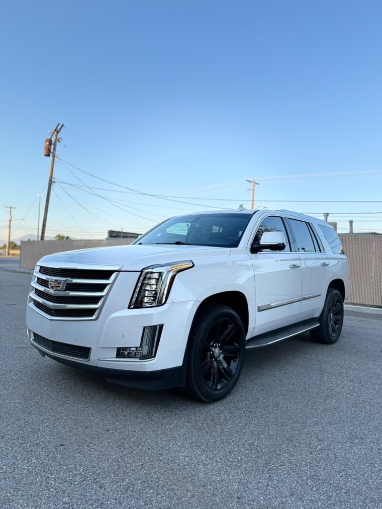 2016 Cadillac Escalade Standard