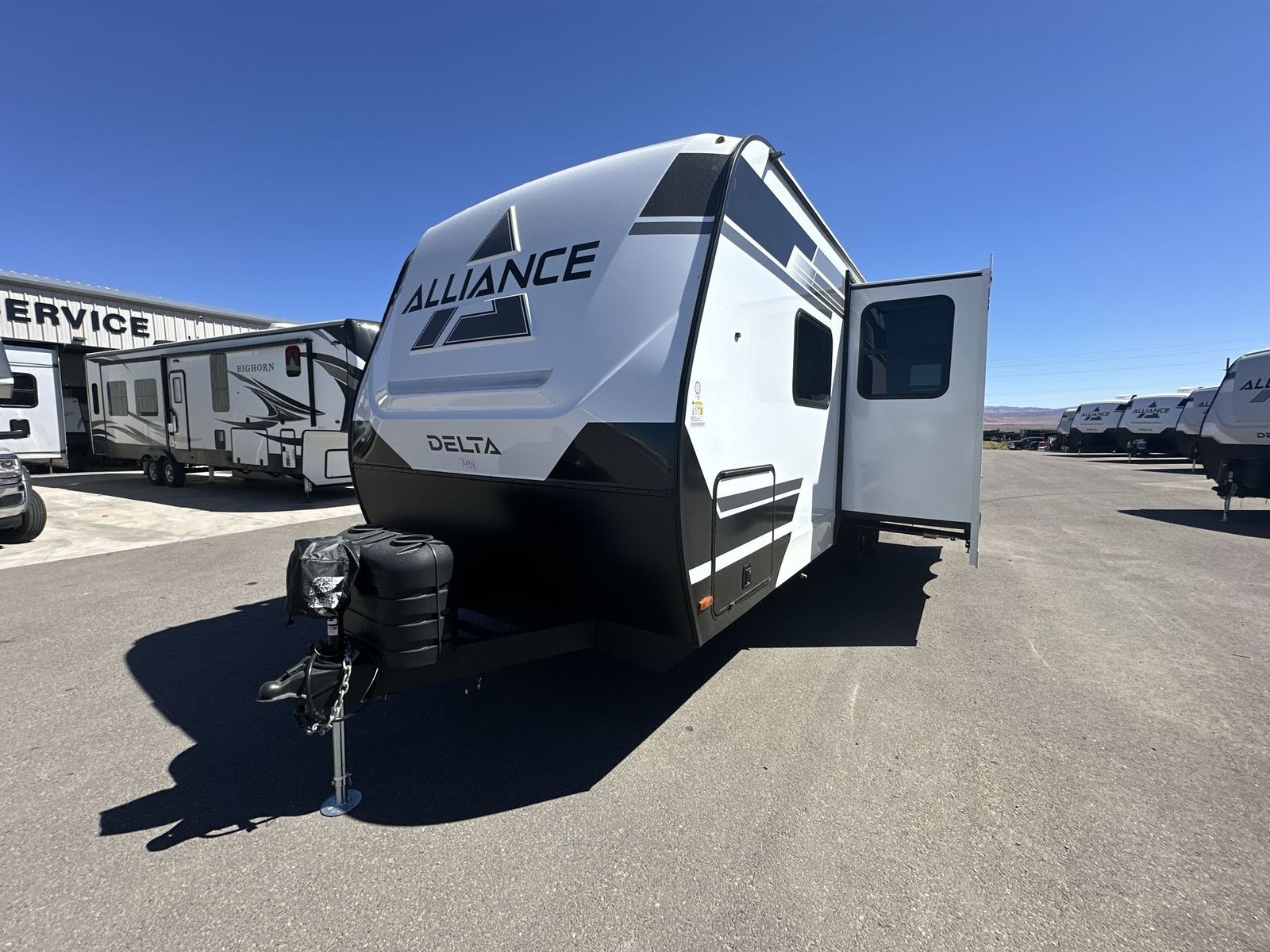 Main image 4