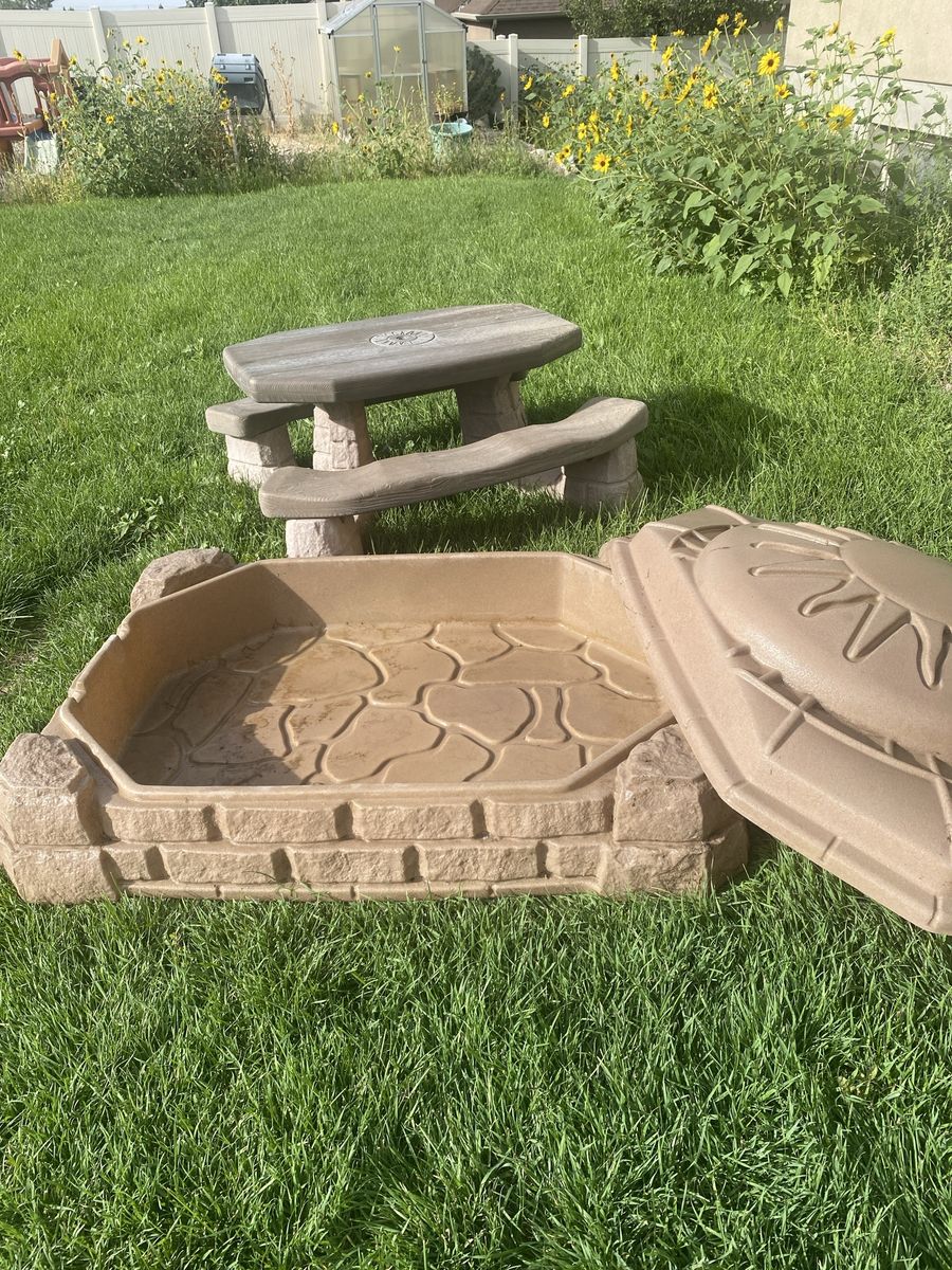 Kids outdoor play furniture 
