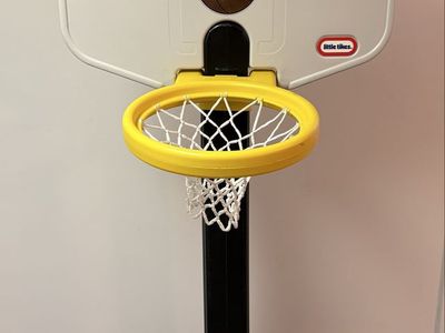 Little Tikes Adjust and Jam Pro Basketball Hoop