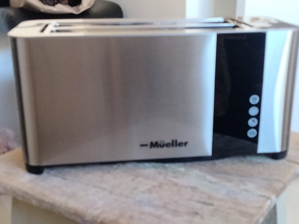 MUELLER ULTRA 4 SLICE STAINLESS STEEL TOASTER!