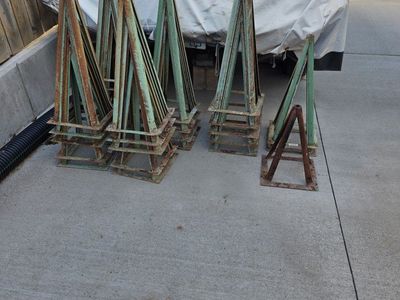 4000 lbs adjustable Jack stands. 26-30" tall. qty 30. for mobile home