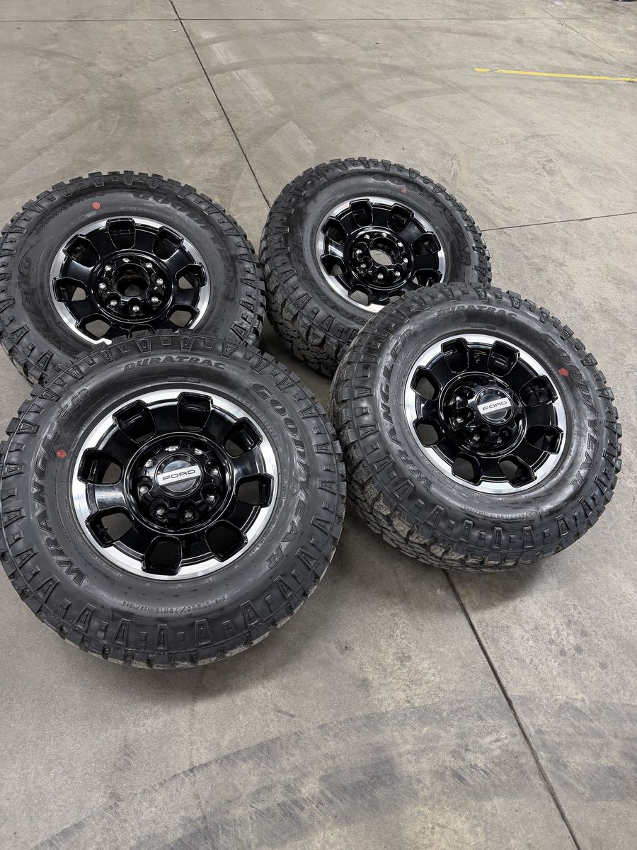 BRAND NEW 2026 F350 TREMOR OEM 18in Rims/285/75/18