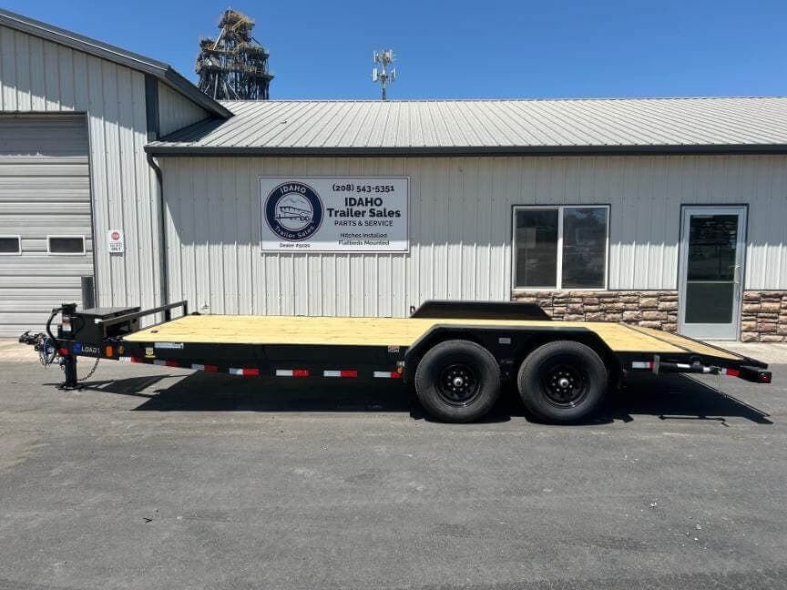 2026 Load Trail CH 83'x20' Tandem Axle Equipment Trailer Dovetail 14K