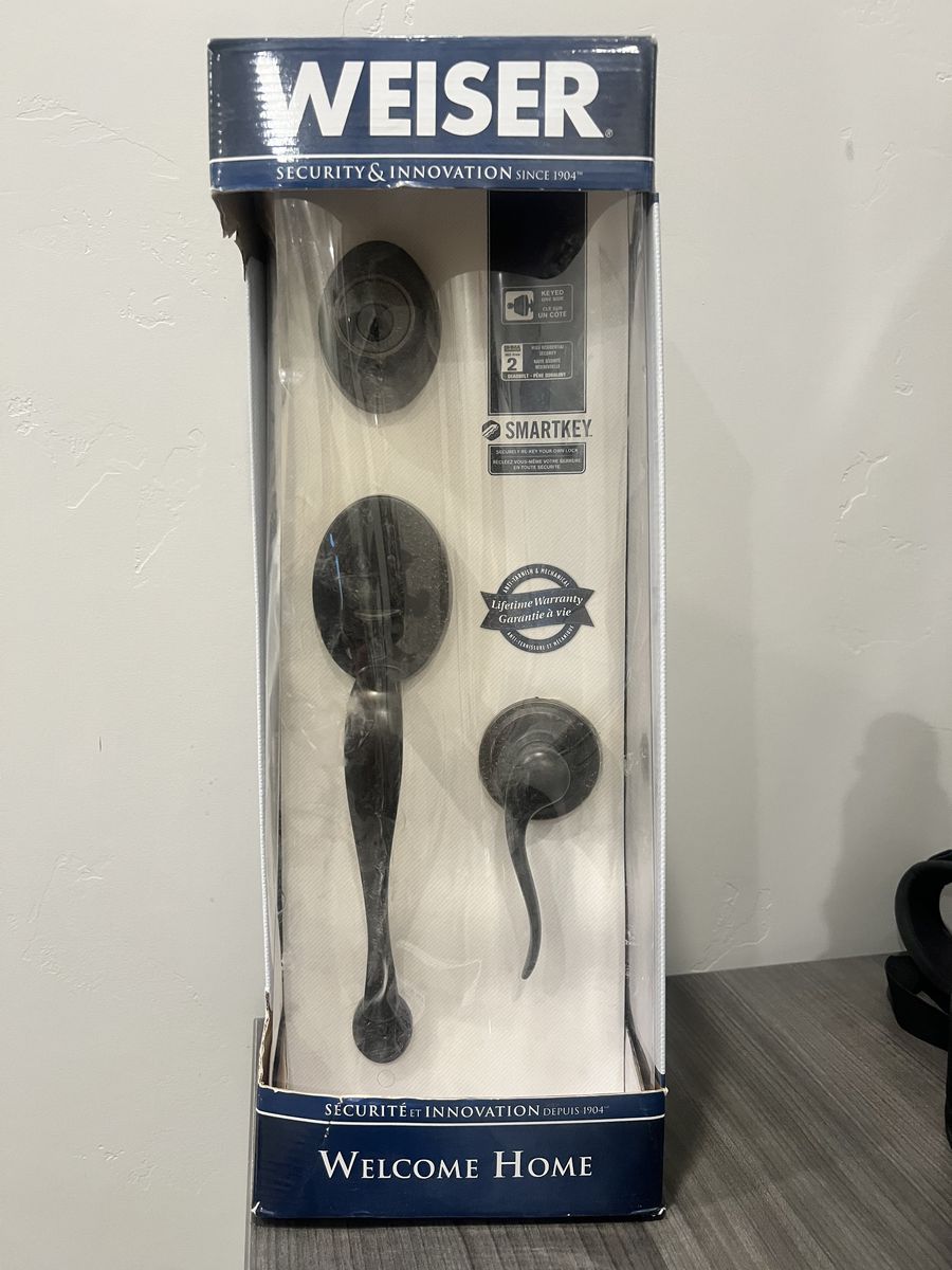 Weiser Entry Door handle set.