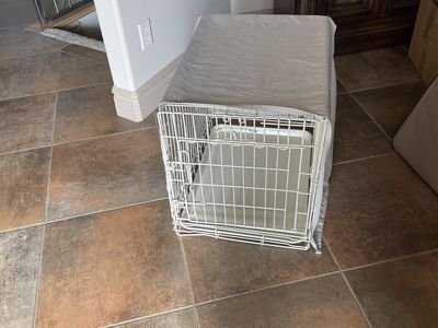 Dog Crate wire folding crate with cover.