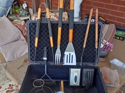 Grill tool kit