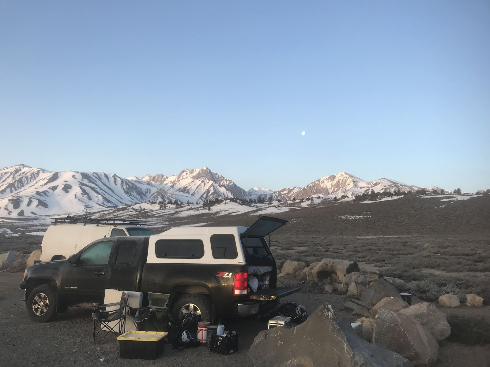 High Rise Topper / Camper W 70" x L 82" (6.5') Chevy, GMC, Windoor