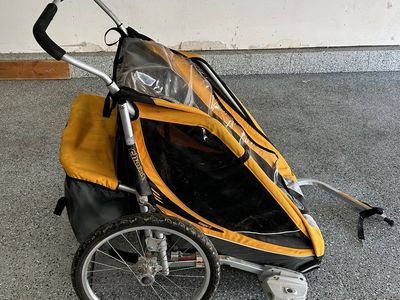 Chariot 2 seater trailer for biking, jogging, skiing