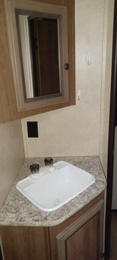 Main image 7