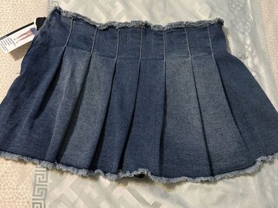 Madden NYC Women's Blue Denim Pleated Mini Skirt with Frayed Hem - Size Large, Waist 38" - New with Tags