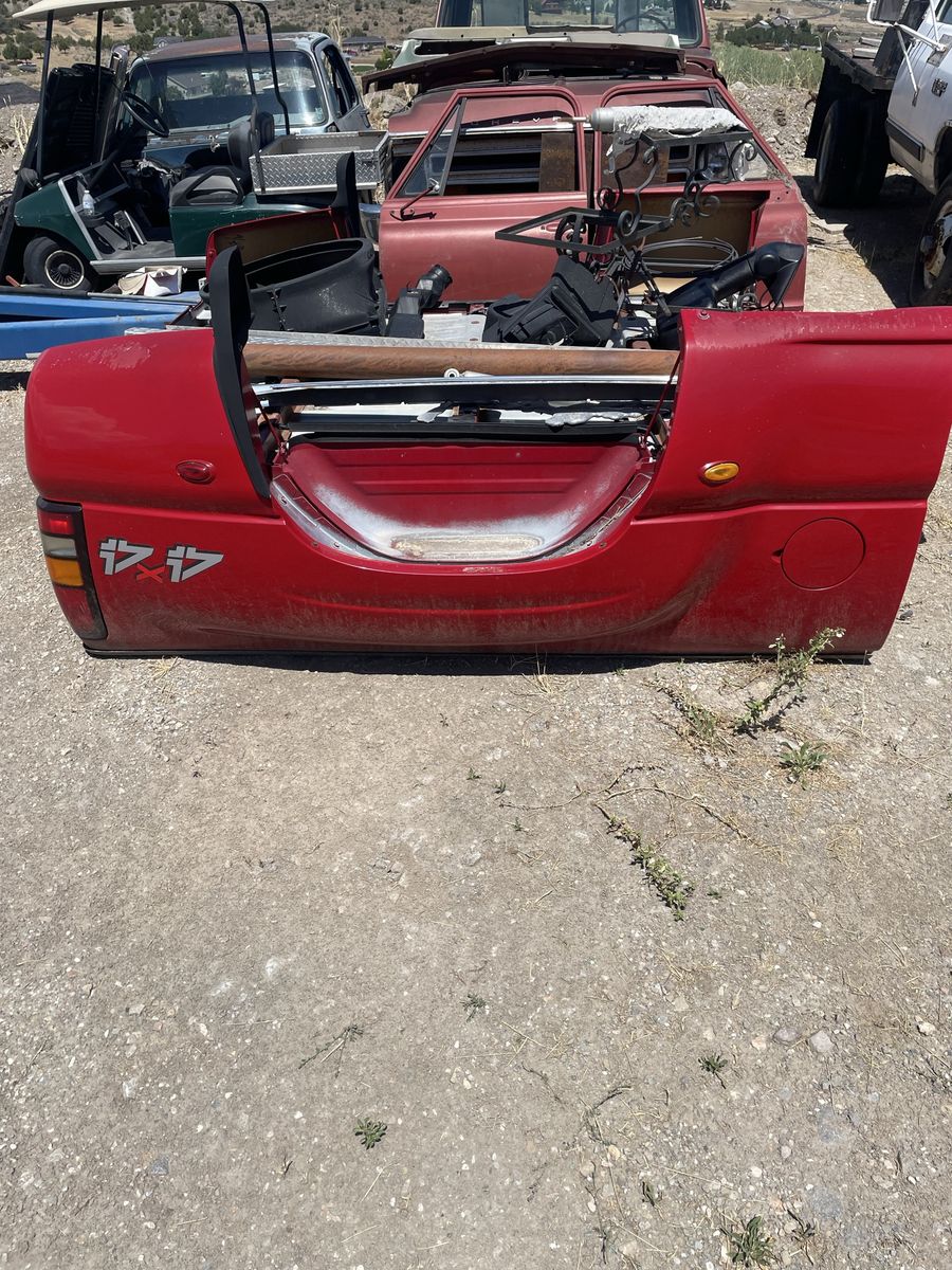 2004 short bed for Quadra steer